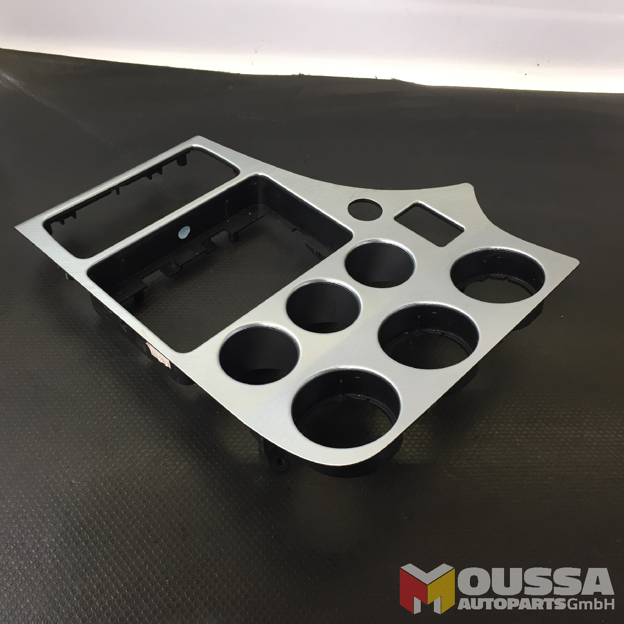 MOUSSA-AUTOPARTS-648a22bc3a86e.jpg
