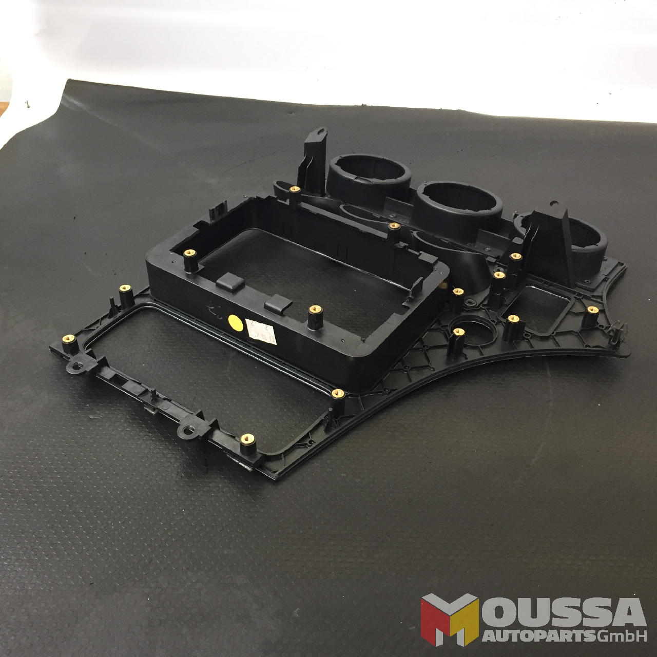 MOUSSA-AUTOPARTS-648a22bce2bf9.jpg