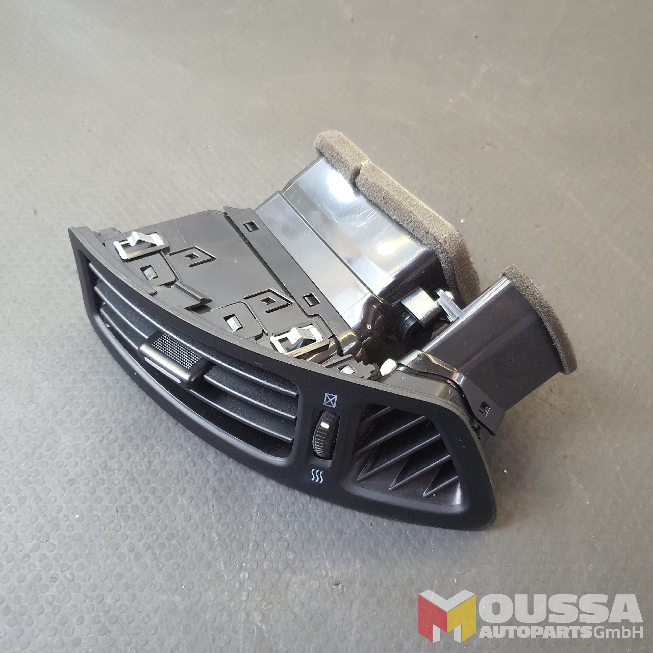 MOUSSA-AUTOPARTS-651e6ab898f1a.jpg