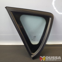 Corner triangle window