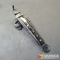 Seat belt height adjuster