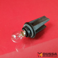 Light bulb holder lamp carrier