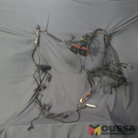 Engine harness cable harness