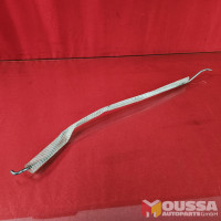 handle to latch door