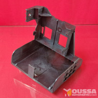  Retainer for control units