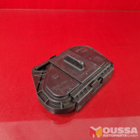 Headlight dust cover