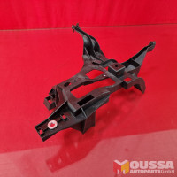 Fuse and relay mounting box bracket