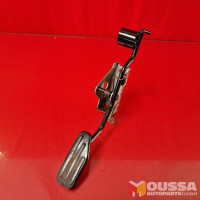 Accelerator pedal with bracket