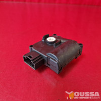 Heater flap positioning motor