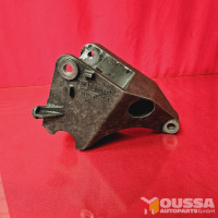 Engine suspension holder