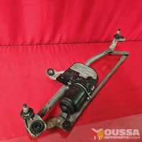 Wiper motor with linkages
