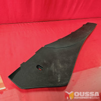 Footroom cover entry trim panel