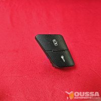 Central locking switch close opener button