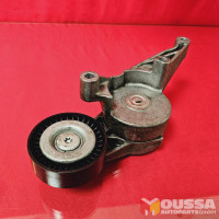 Belt pulley tensioner roller