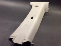 B-pillar upper right