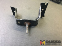 Seat striker catch holder
